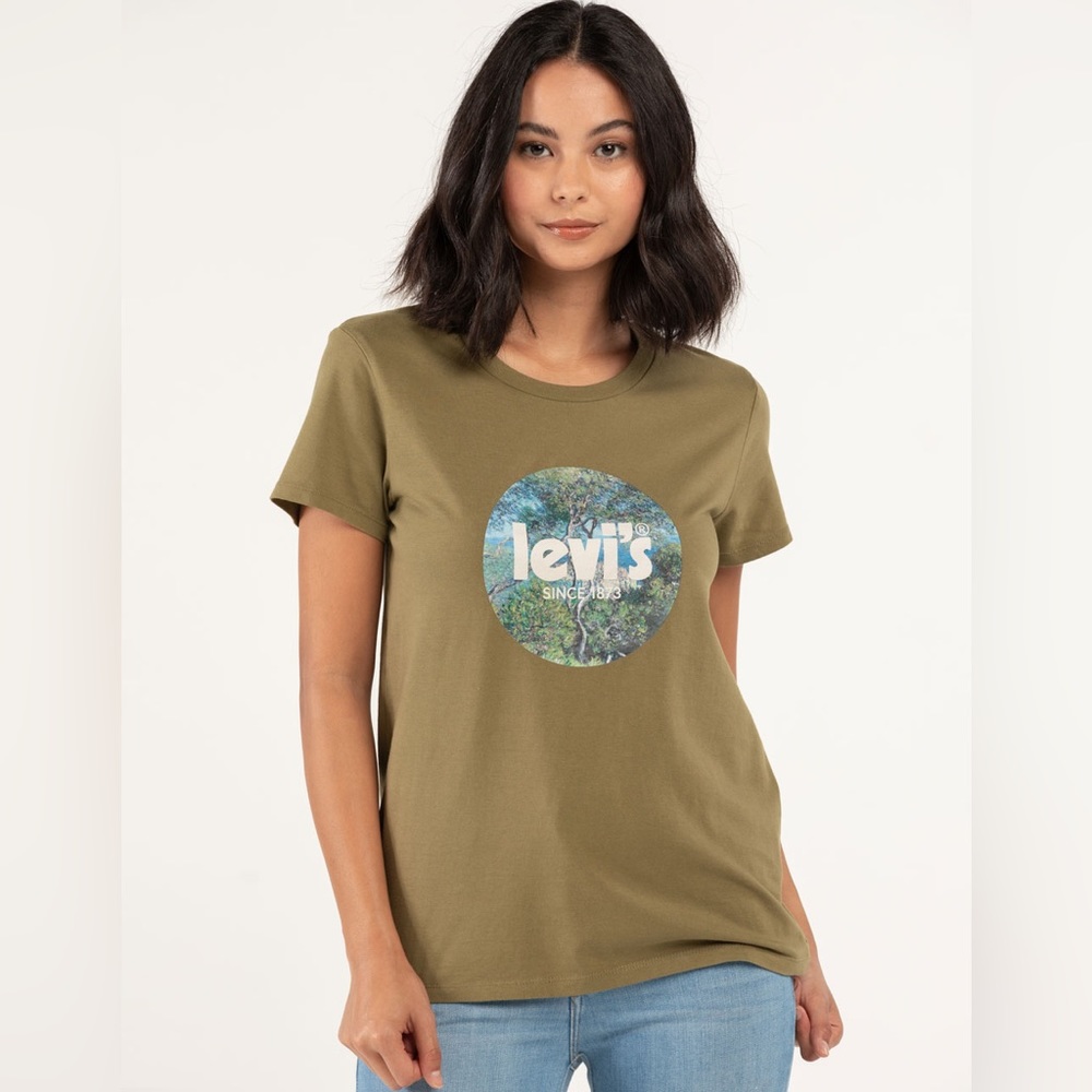Levi’s Tee